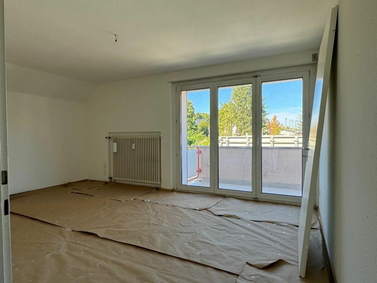 Charming 3.5 Room Apartment - Photo 3 of 6