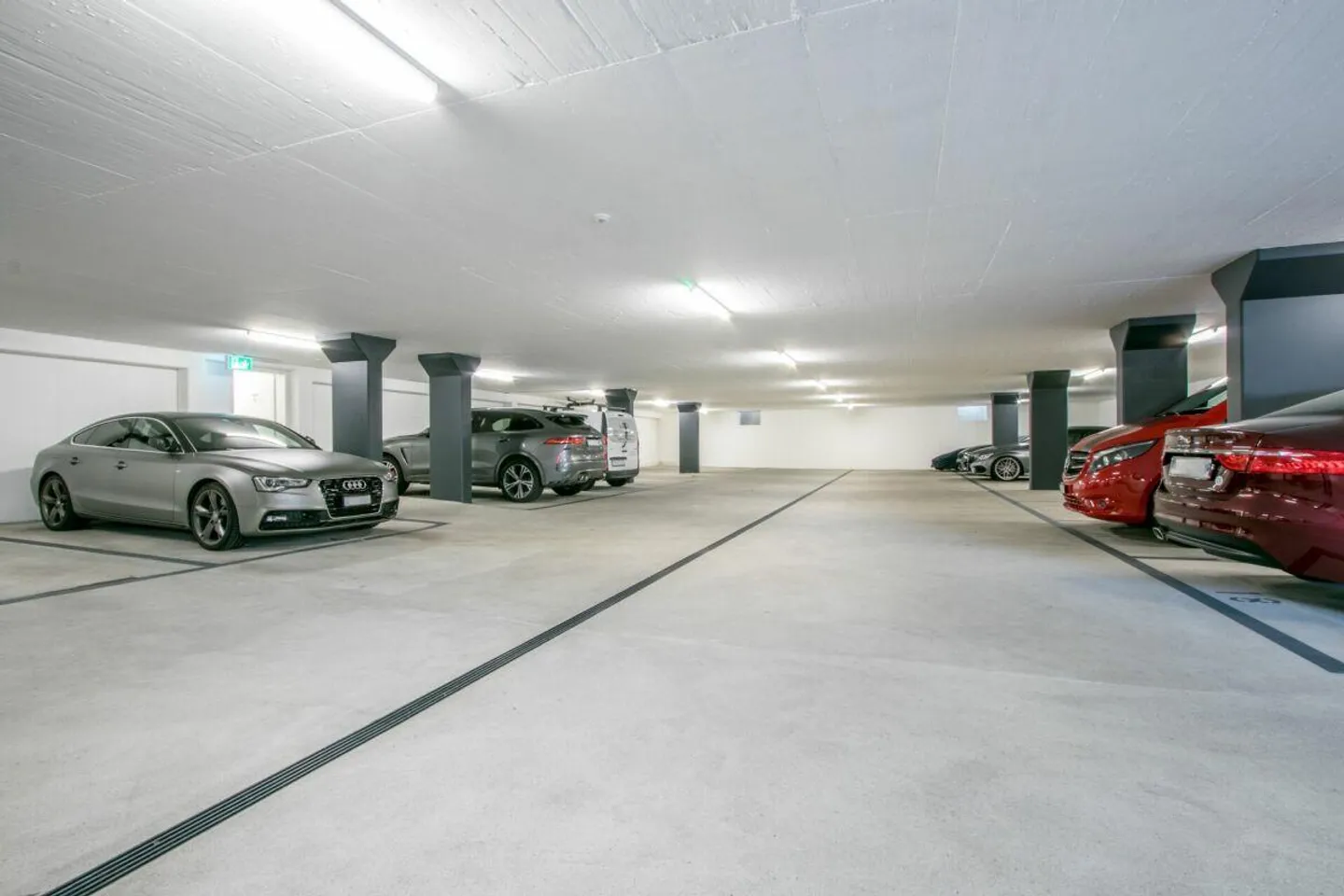 Moderne Renditeliegenschaft mit 12 Wohnungen, 1 Büro und grosszügigem Parkierungsangebot - Foto 12 von 16