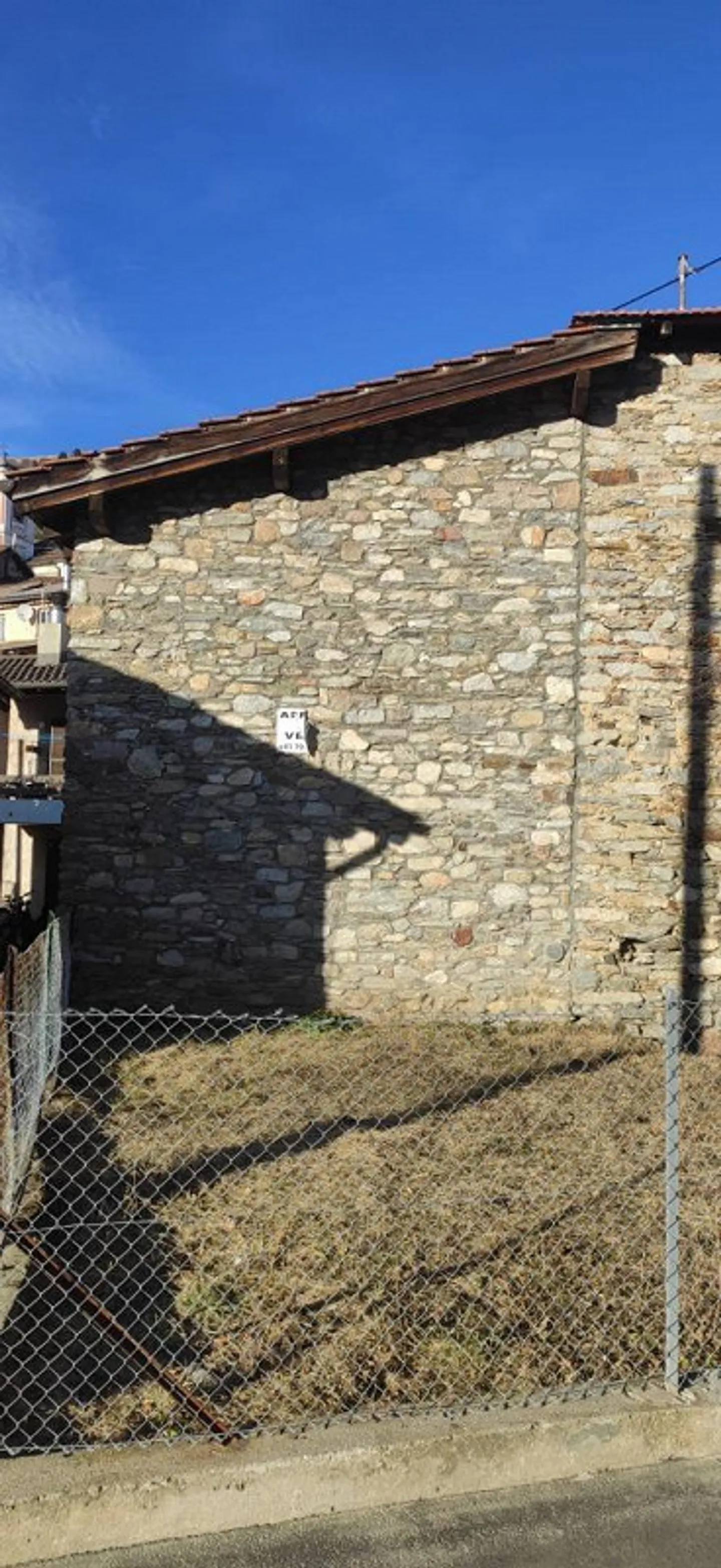 rustico di 3 locali con terreno - Foto 4 di 25
