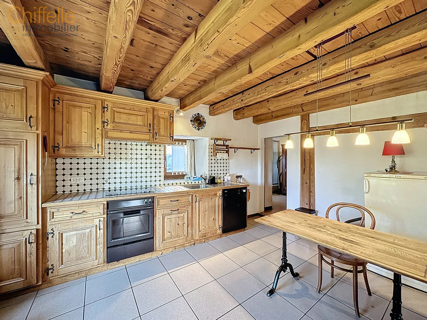 Charming Renovation Farmhouse - Photo 4 of 9