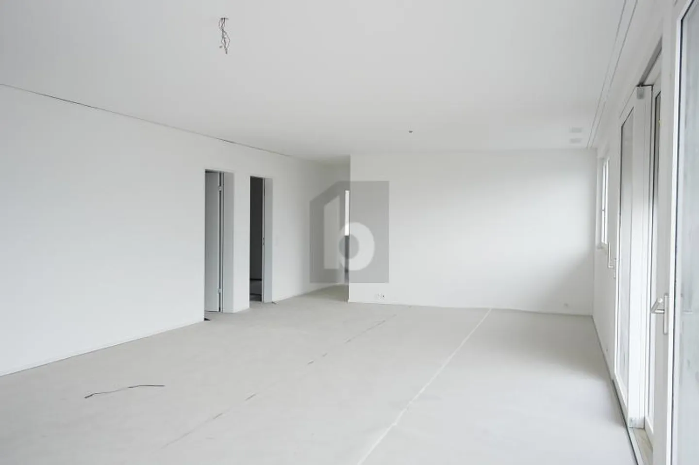 MODERNE AVEC PANORAMA ET TERRASSE SUR LE TOIT - Photo 4 sur 6