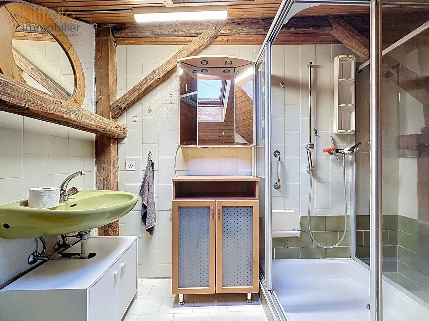 Charming Renovation Farmhouse - Photo 8 of 9