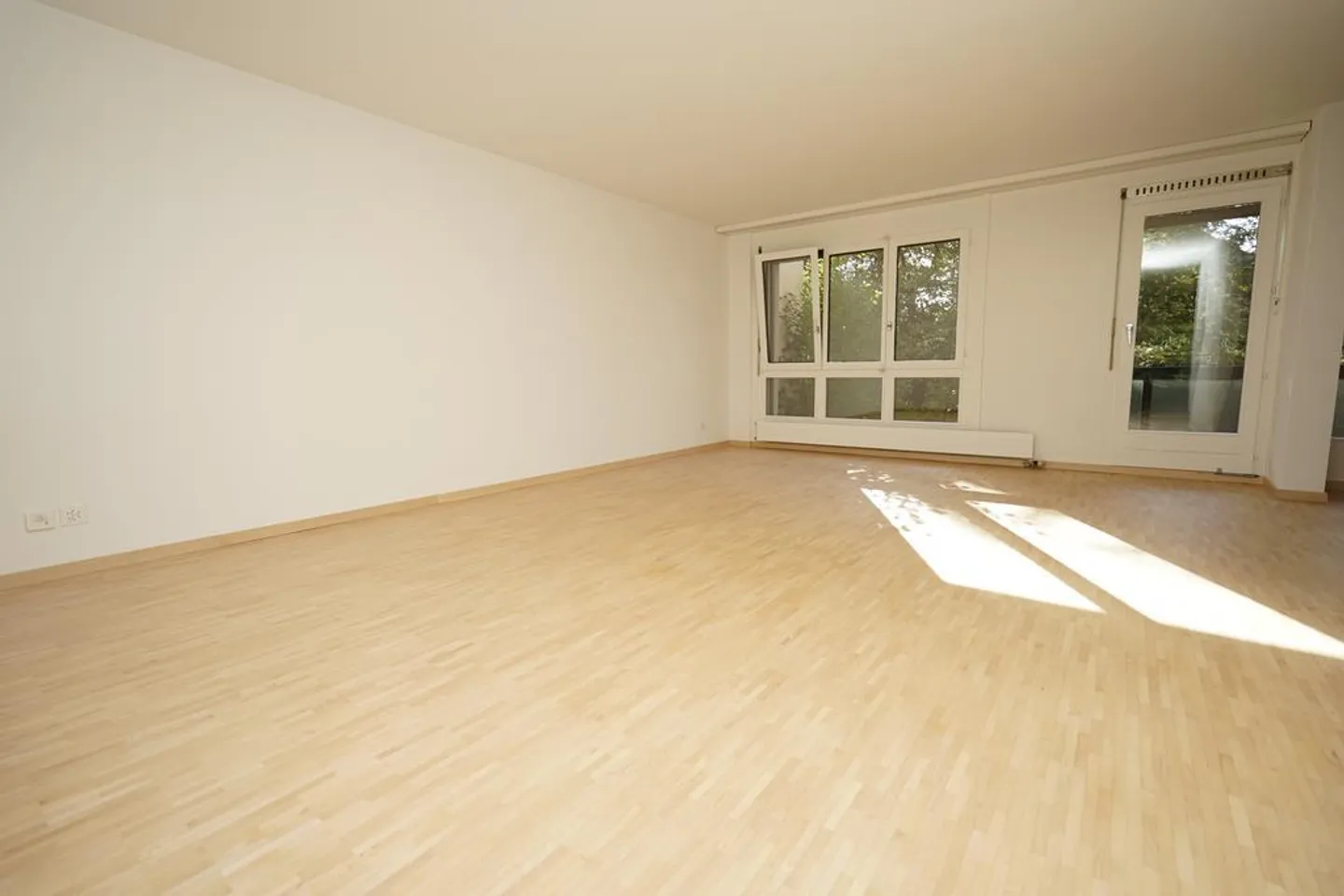 Ampio appartamento di 3.5 stanze in affitto a Lutertal - Foto 2 di 7