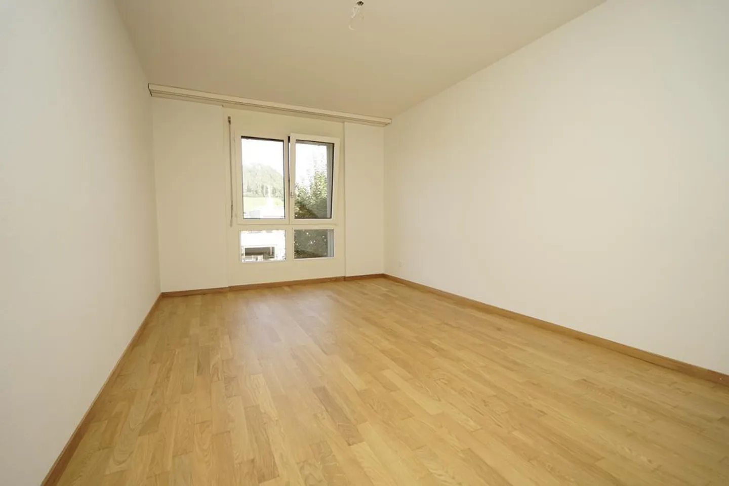 Ampio appartamento di 3.5 stanze in affitto a Lutertal - Foto 4 di 7