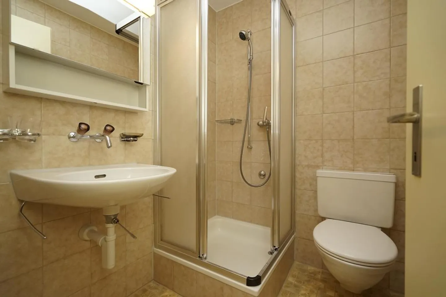 Ampio appartamento di 3.5 stanze in affitto a Lutertal - Foto 6 di 7