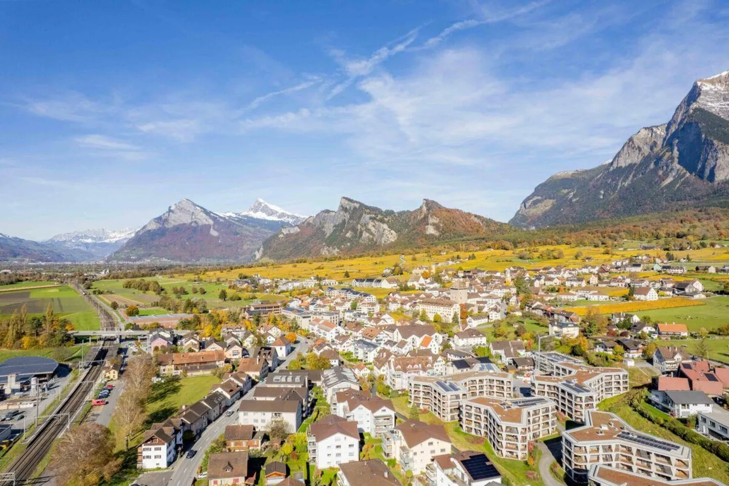 Charming 3.5 Room Apartment - Photo 22 of 22