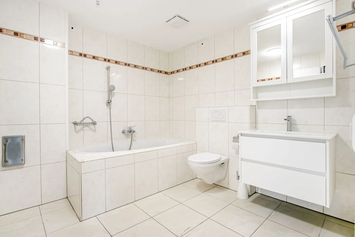 Appartement en duplex de 6,5 pièces avec vue - Photo 8 sur 19