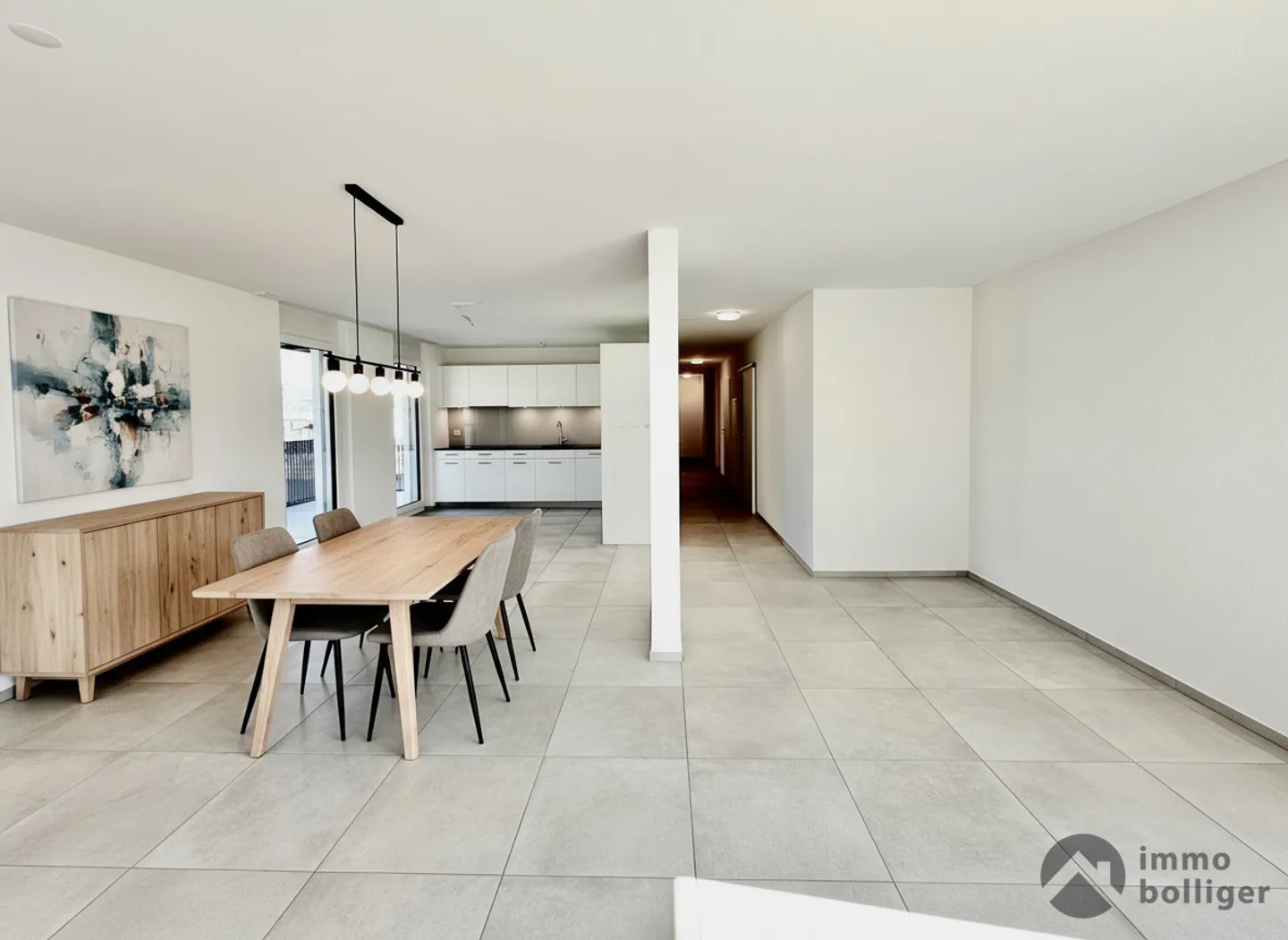 Modern and bright 4.5-room apartment for rent in the best location! - Photo 1 of 9