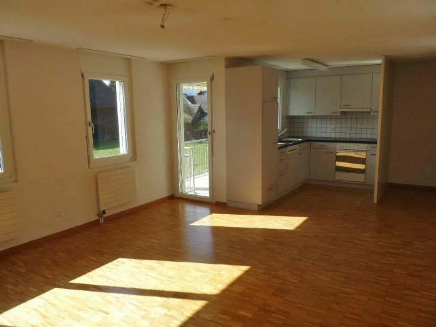 Luminoso, centrale, adatto alle famiglie - appartamento con 3 camere... - Foto 4 di 13