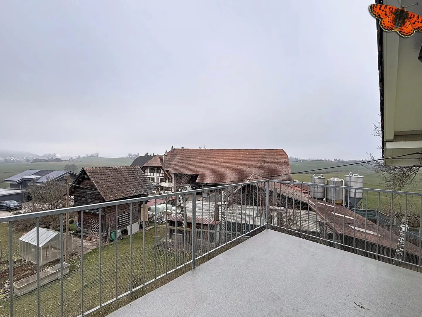 4 Rooms - Quiet Location - Photo 7 of 16