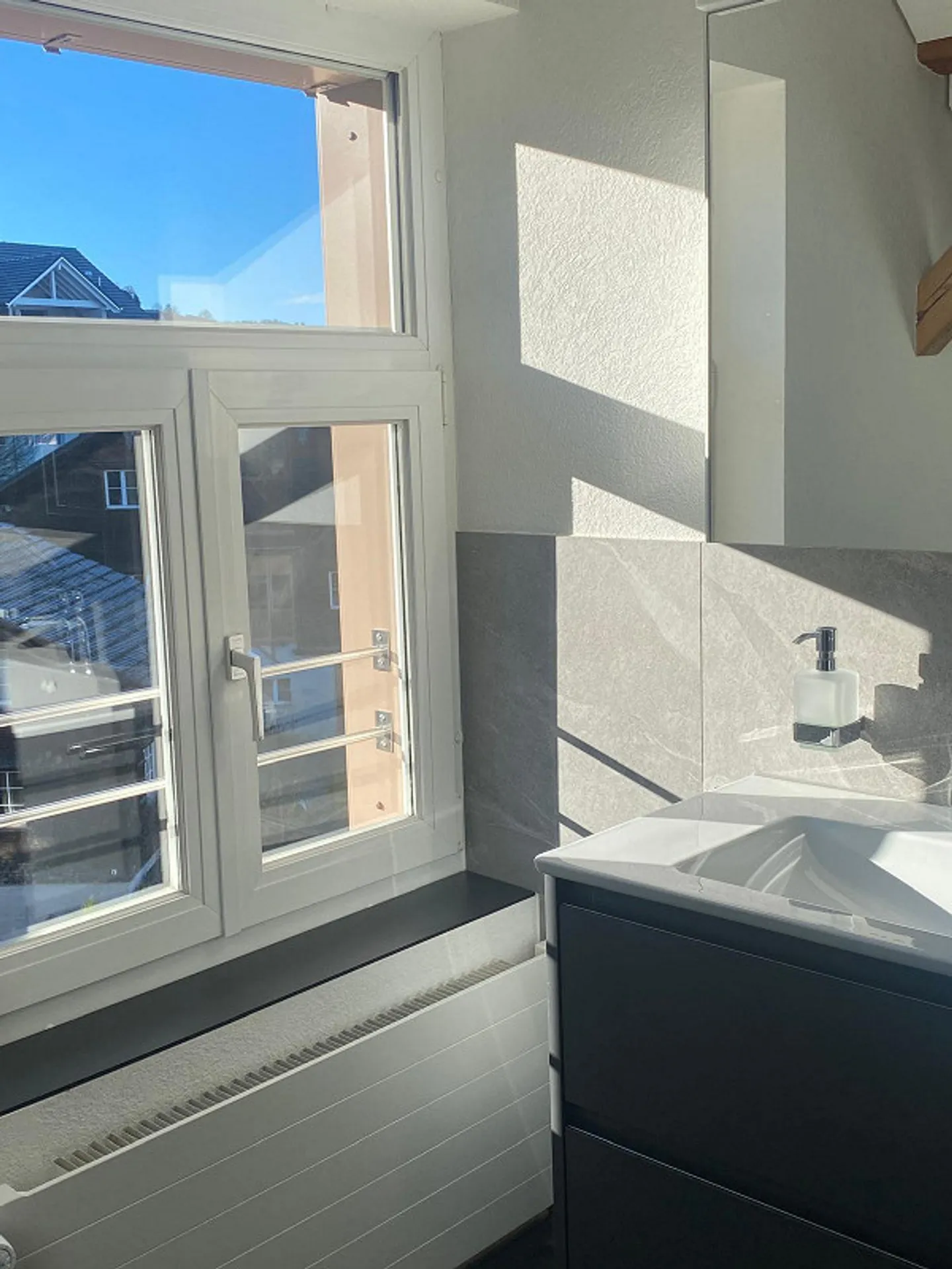 Dachwohnung an ruhiger Lage - Foto 16 von 18