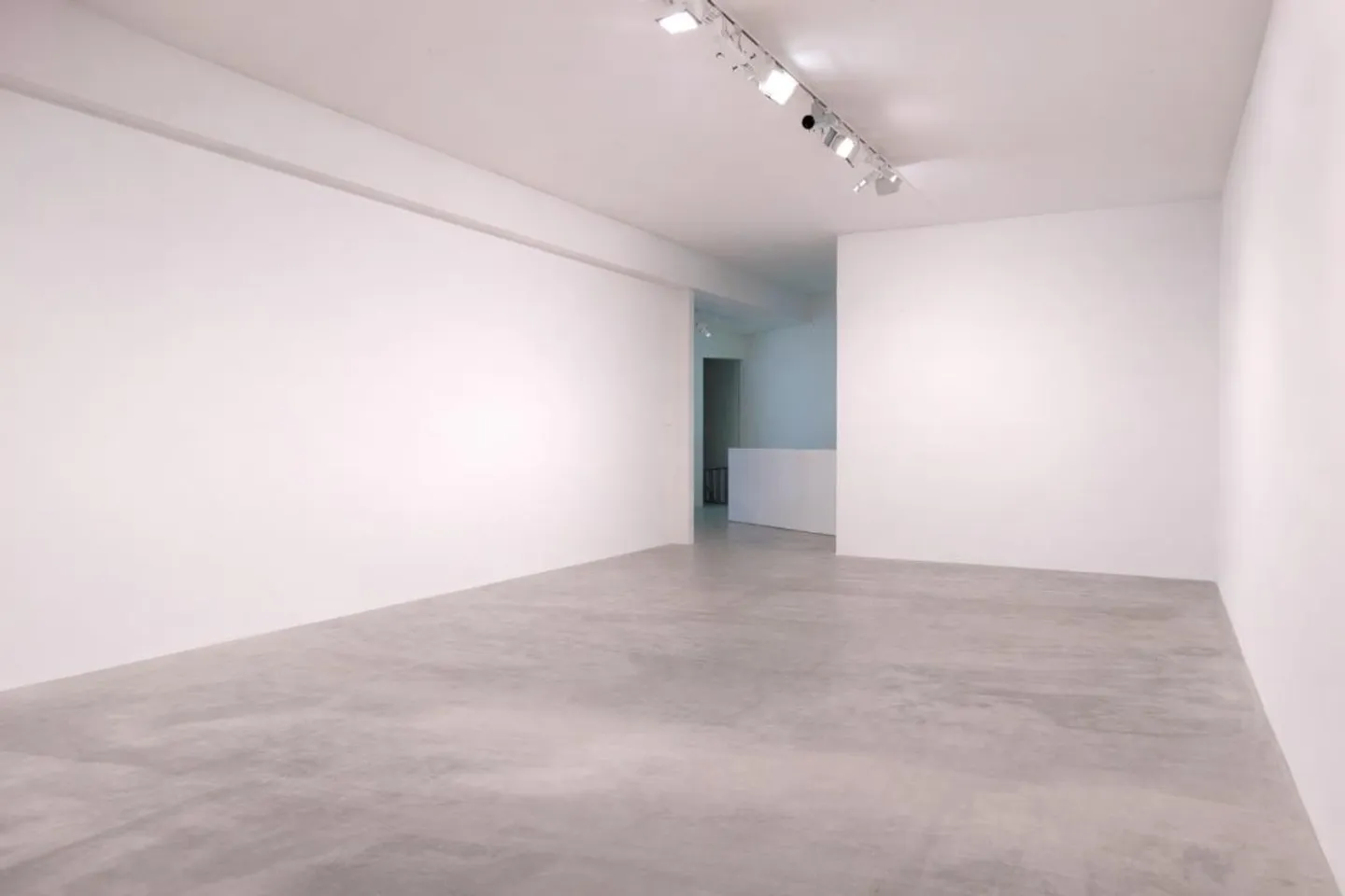 Spazio al piano terra rappresentativo in un indirizzo di prima classe - Foto 6 di 11