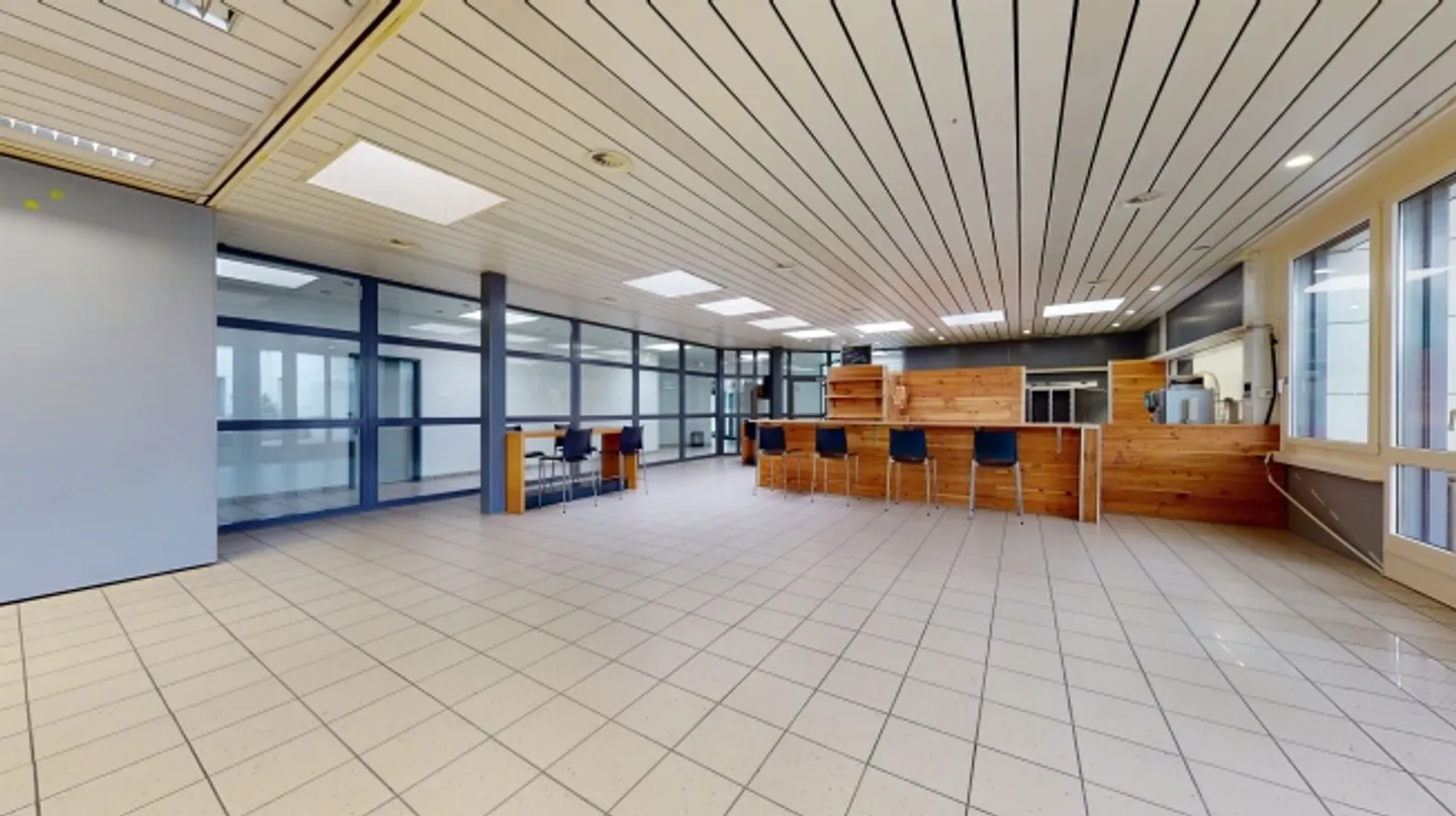 «Hier findet Ihr Restaurant einen Idealen Platz mit Innenhof.» - Foto 5 von 13