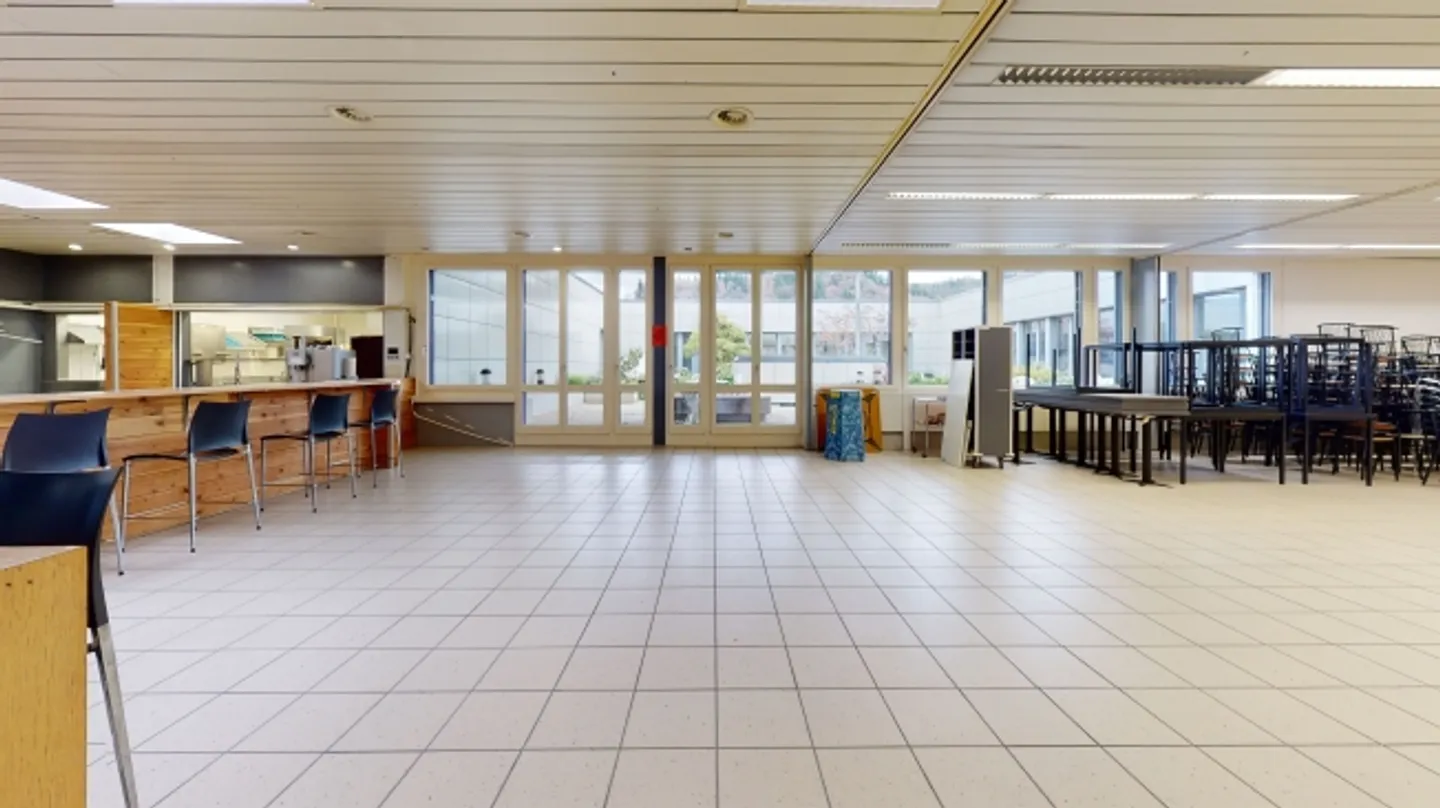 «Hier findet Ihr Restaurant einen Idealen Platz mit Innenhof.» - Foto 11 von 13