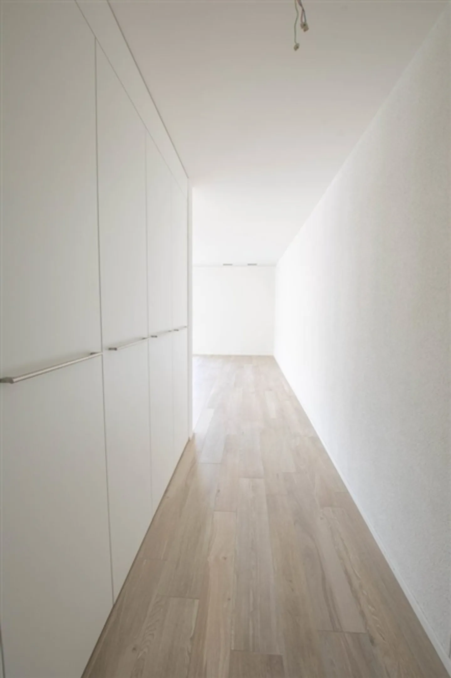 Moderno appartamento di 4,5 stanze nel Jardin du Paradis - Foto 5 di 12