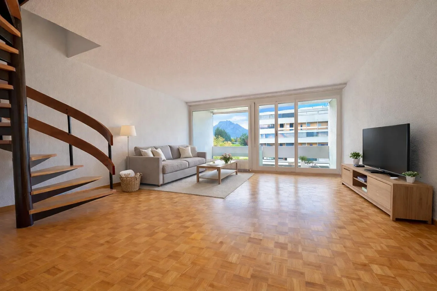 Appartamento duplex con vista mozzafiato a Lucerna - Foto 2 di 5