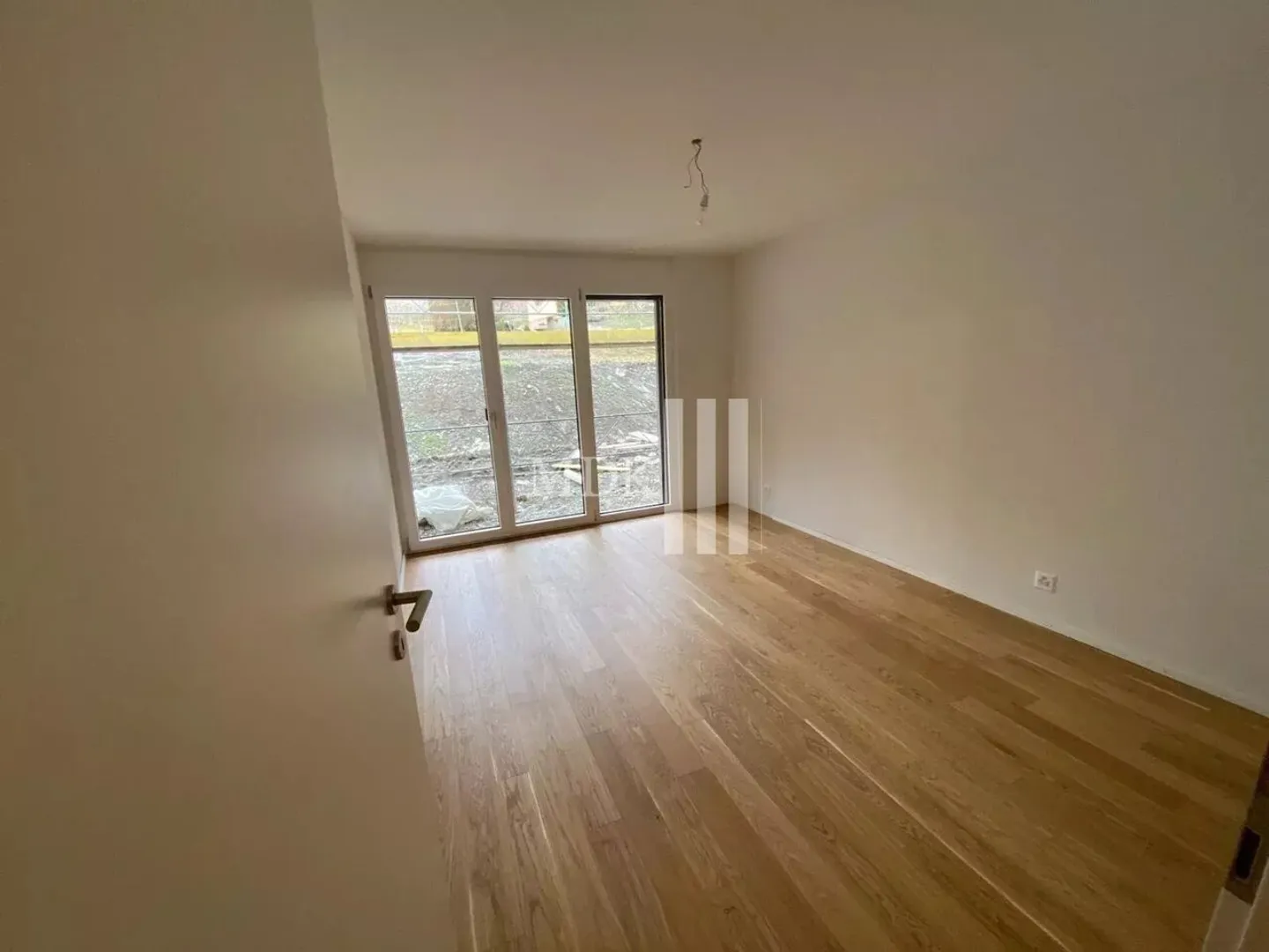 2.5 Room Apartment - Photo 3 of 5