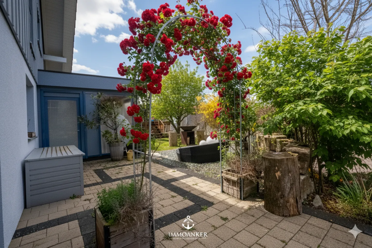 Grosszügiges Einfamilienhaus mit vielen Nutzungsmöglichkeiten & Gartenoase - Foto 12 von 18