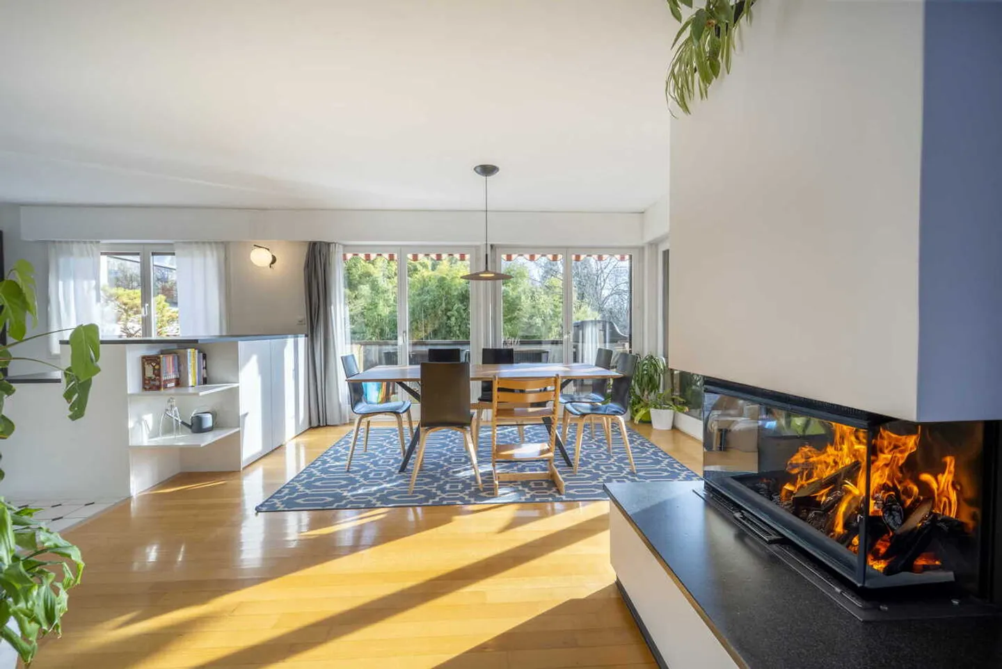 GERÄUMIGES RENOVIERTES DUPLEX IM DACHGESCHOSS - BALKON UND INNENPARKPLATZ - Foto 5 von 17