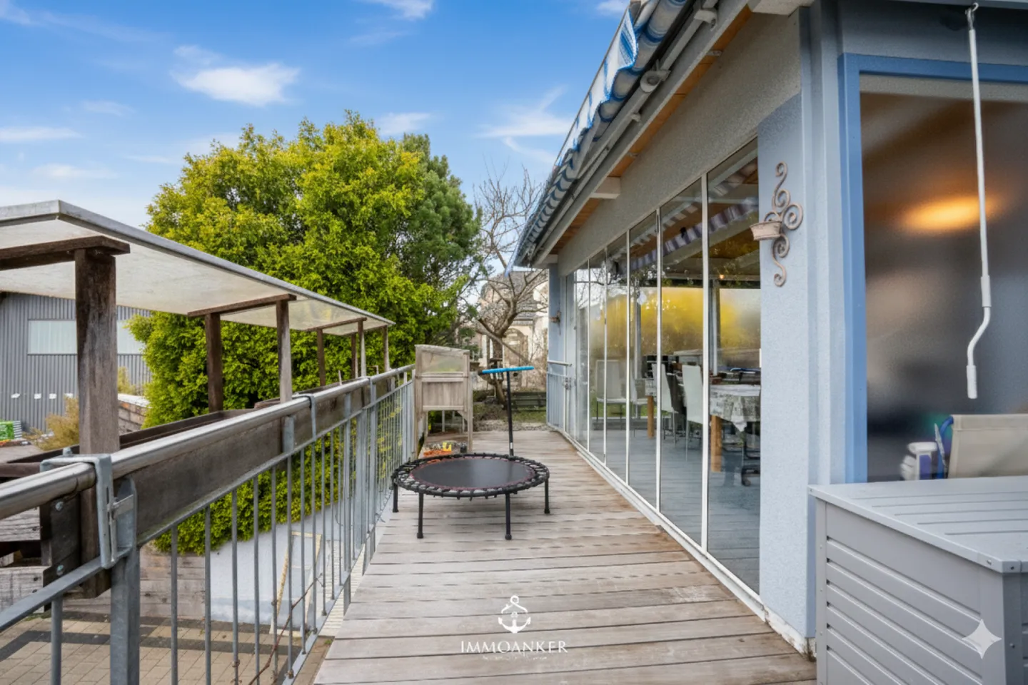 Grosszügiges Einfamilienhaus mit vielen Nutzungsmöglichkeiten & Gartenoase - Foto 15 von 18