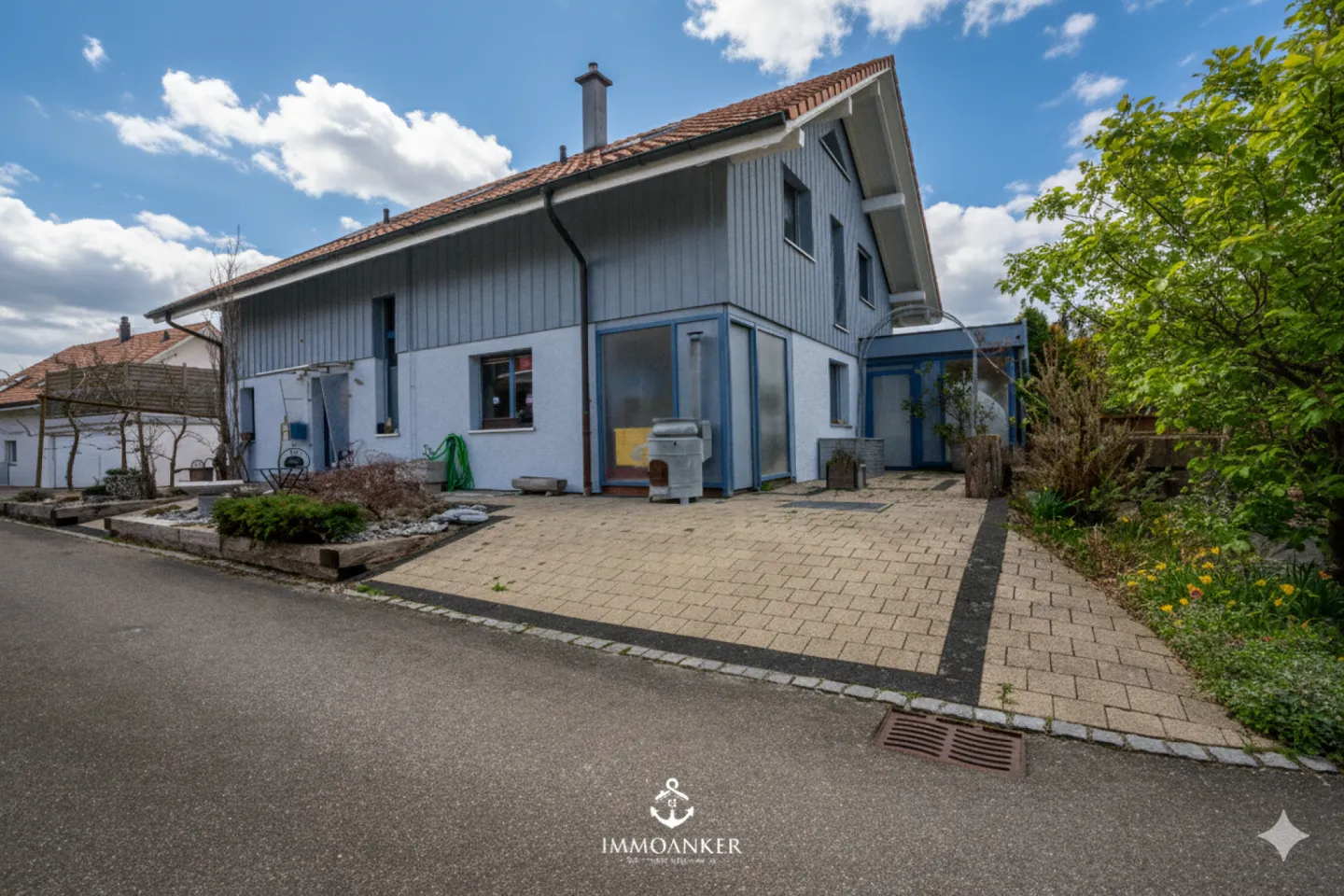 Grosszügiges Einfamilienhaus mit vielen Nutzungsmöglichkeiten & Gartenoase - Foto 17 von 18