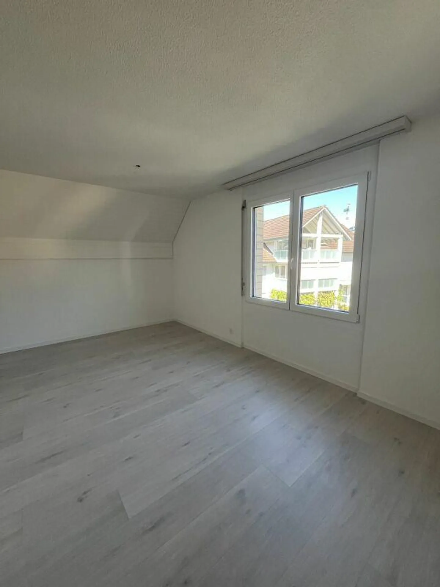 Appartement en attique de 5,5 pièces - Photo 11 sur 28