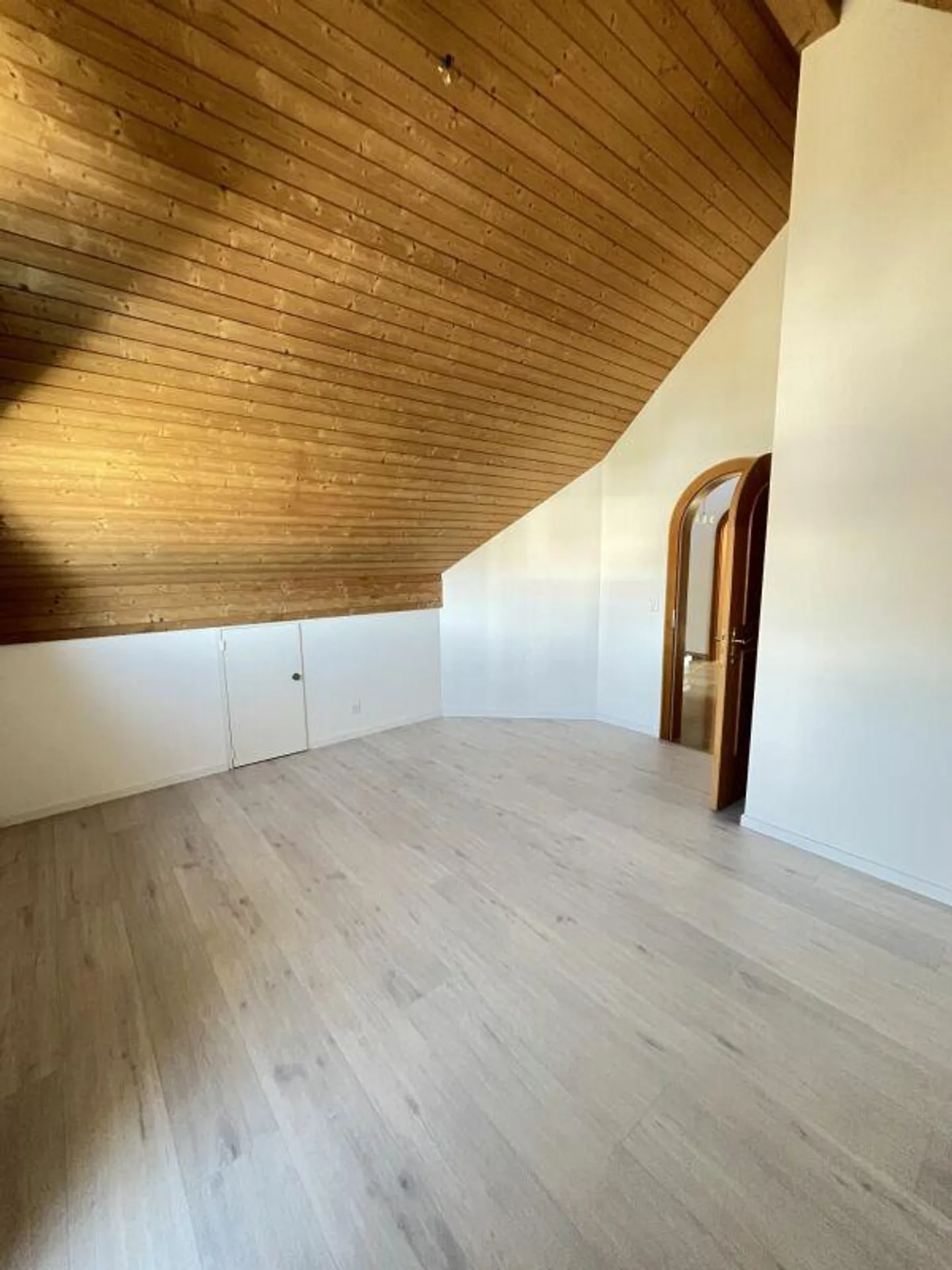 Appartement en attique de 5,5 pièces - Photo 25 sur 28