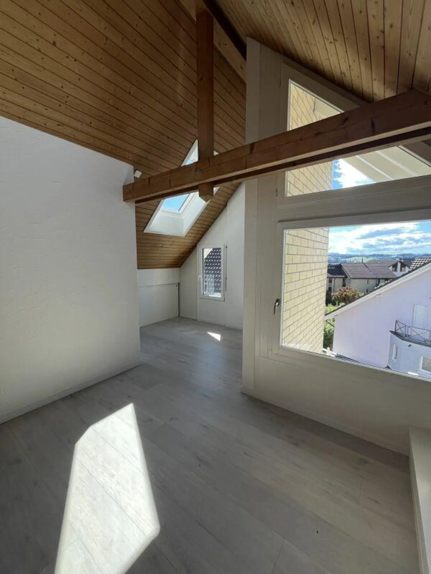 Appartement en attique de 5,5 pièces - Photo 18 sur 28