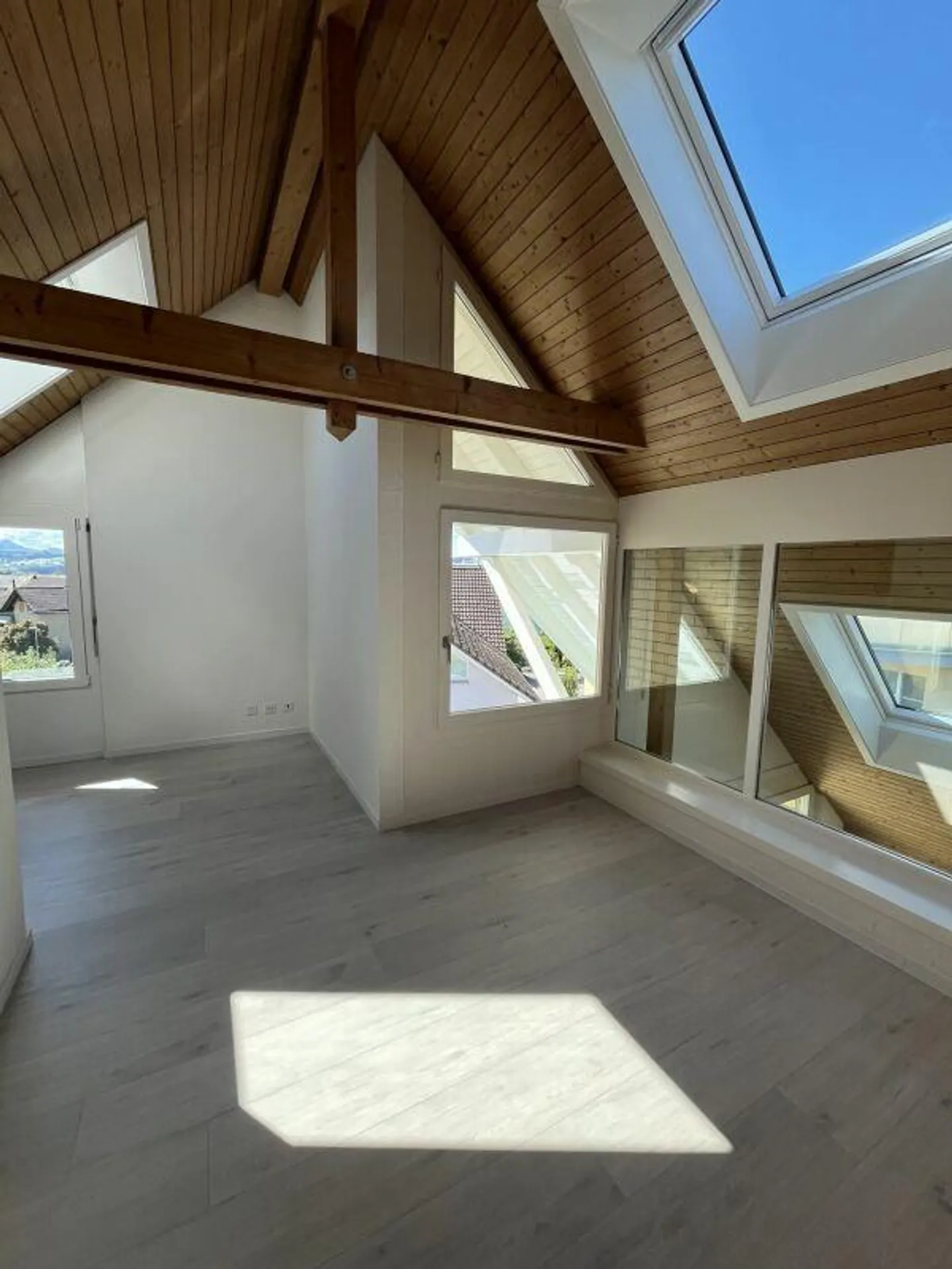 Appartement en attique de 5,5 pièces - Photo 19 sur 28