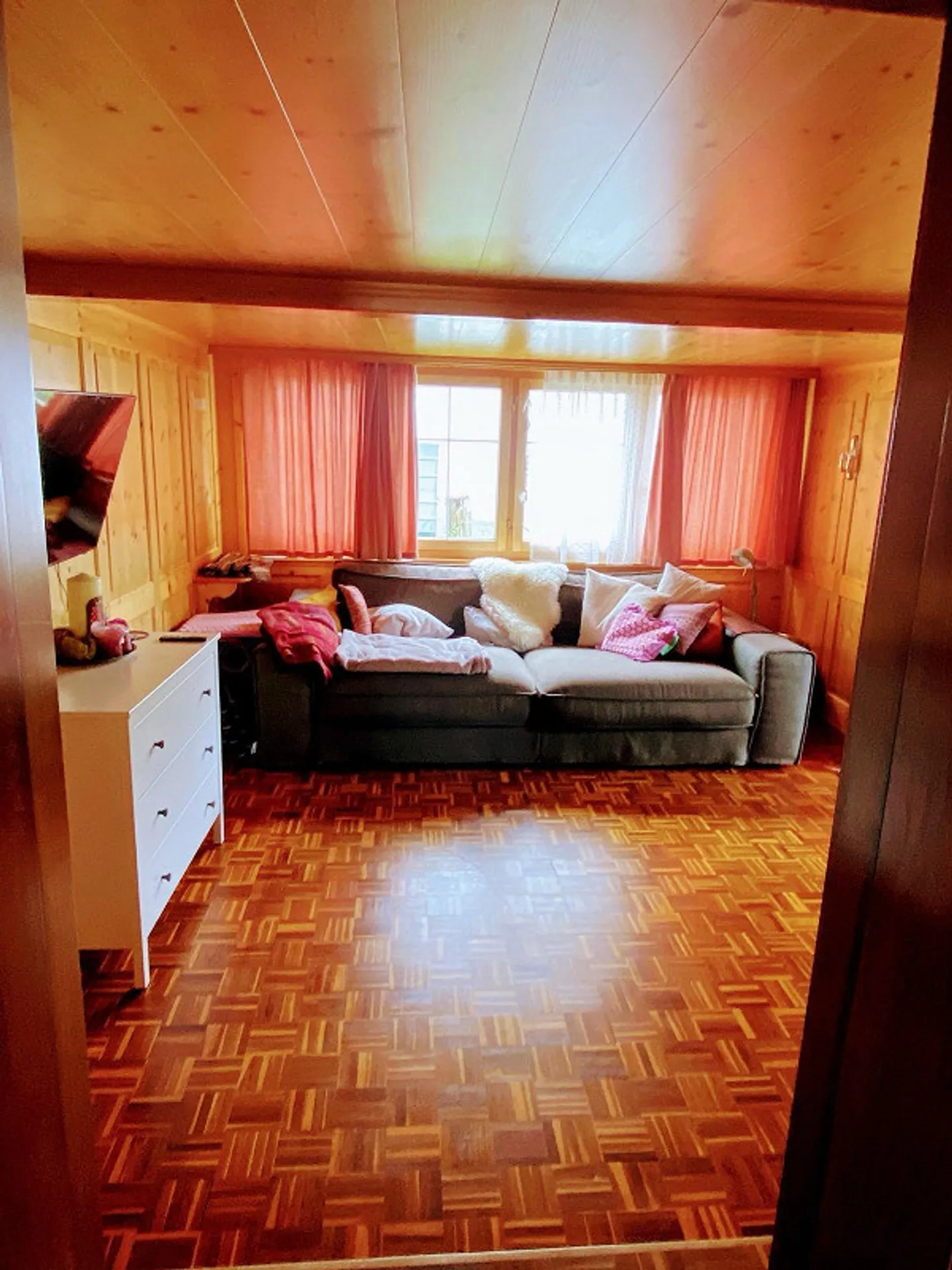 Charmantes Landhaus mit Pool – allein oder als WG bewohnbar - Foto 1 von 10