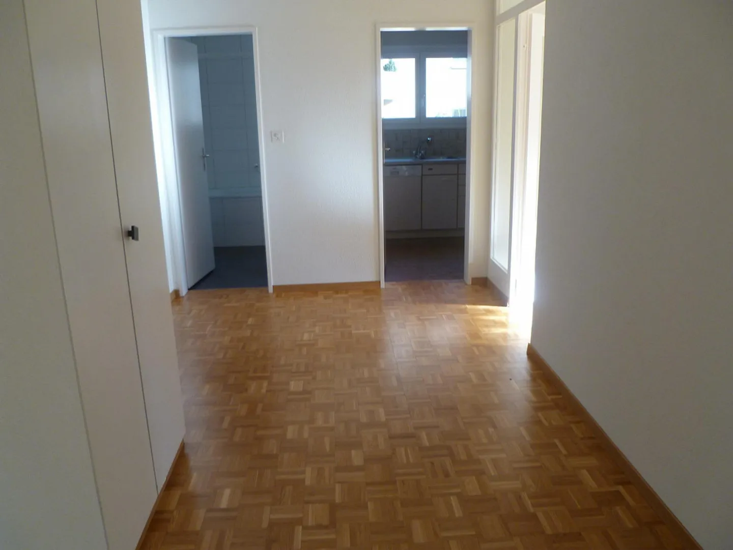 Appartement de 4,5 pièces près du centre - Photo 7 sur 9