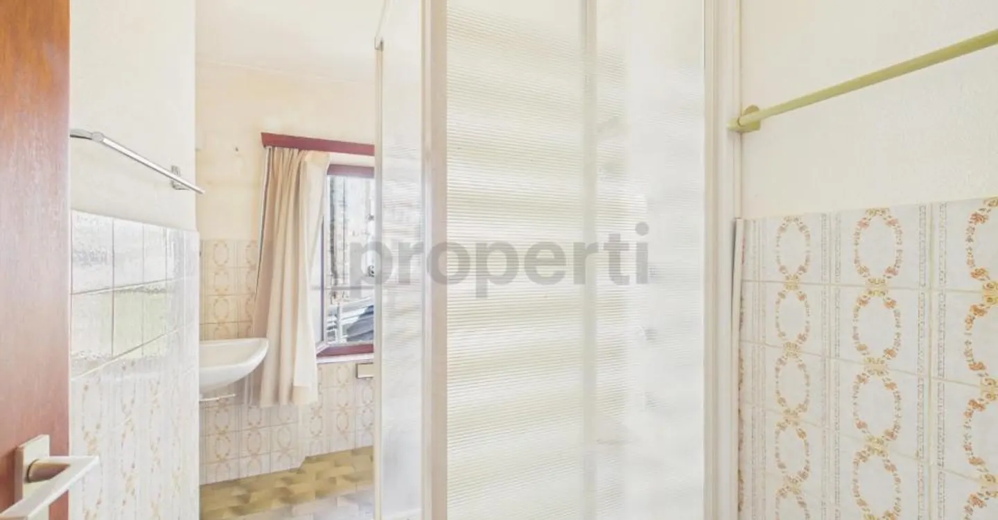 Spacious two-family house of 7.5 rooms partially renovated, Alto Malcantone-Mugena - Photo 5 of 12