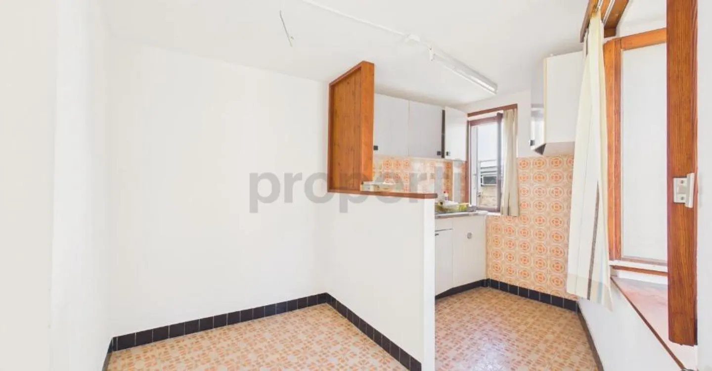 Spacious two-family house of 7.5 rooms partially renovated, Alto Malcantone-Mugena - Photo 3 of 12