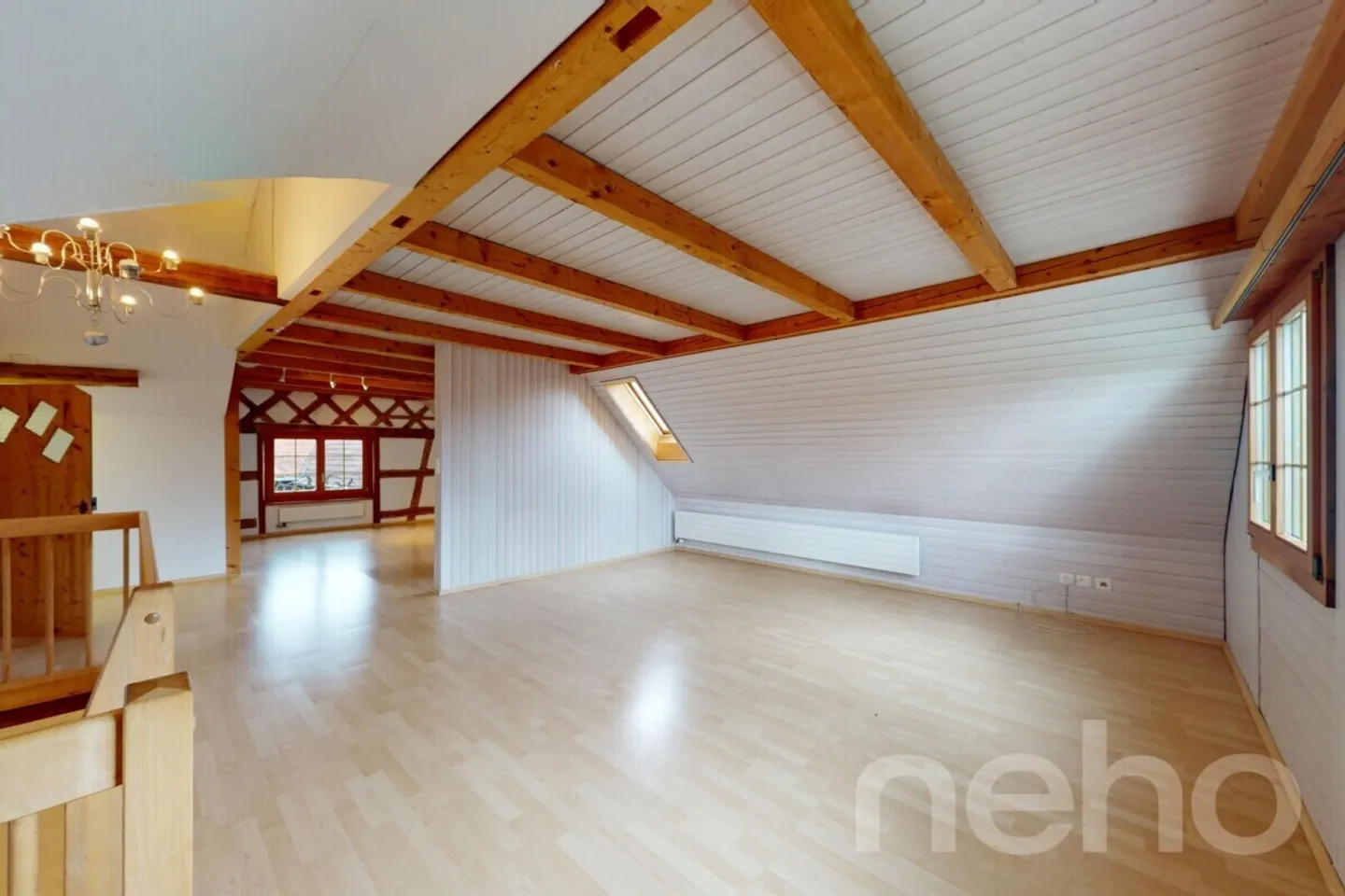 Space miracle with a lot of charm and cozy garden - Photo 3 of 13