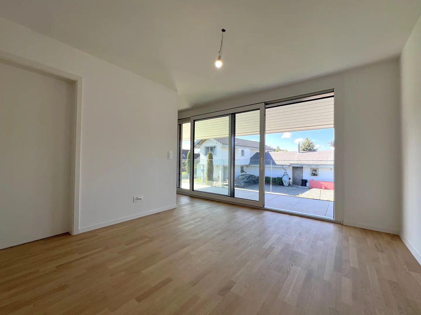 Stupenda casa a schiera nuova di 4.5 locali con grande giardino privato - Foto 7 di 13