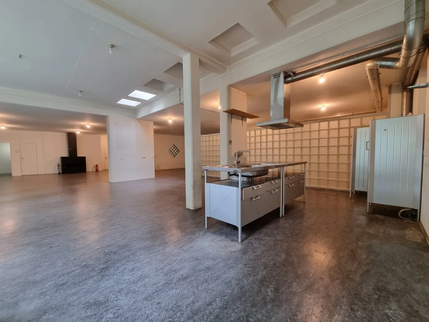 Loft unico - Affitto con opzioni di rimodellamento individuali - Foto 2 di 11