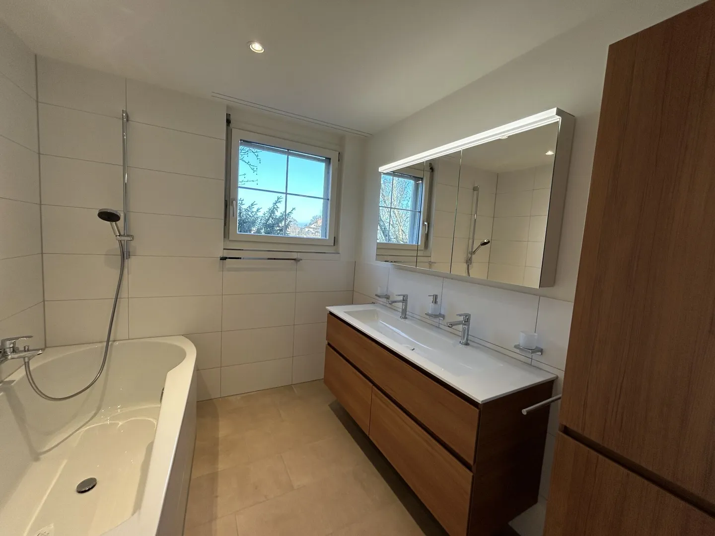 «Frisch renovierte 4.5-Zimmer-Maisonette-Wohnung in Oberdornach» - Foto 3 von 10