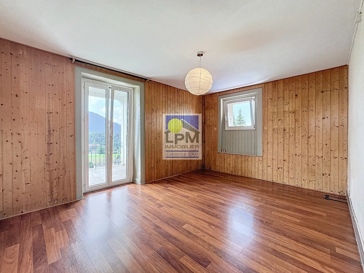 Appartamento di 5,5 stanze con vista magnifica e grande giardino! - Foto 9 di 13