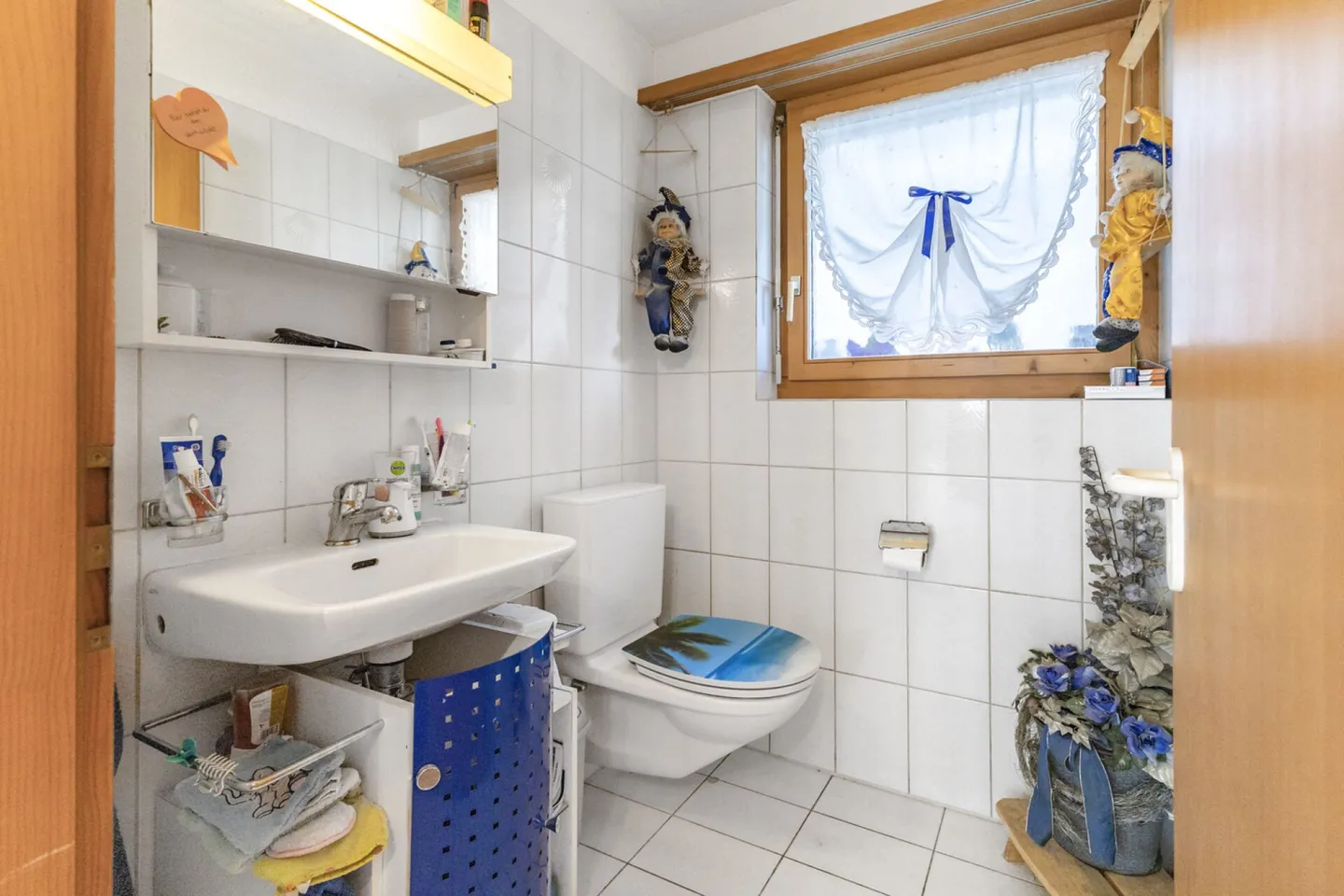 Casa bifamiliare soleggiata con giardino, camino e impianto fotovoltaico a Trübbach - Foto 11 di 36