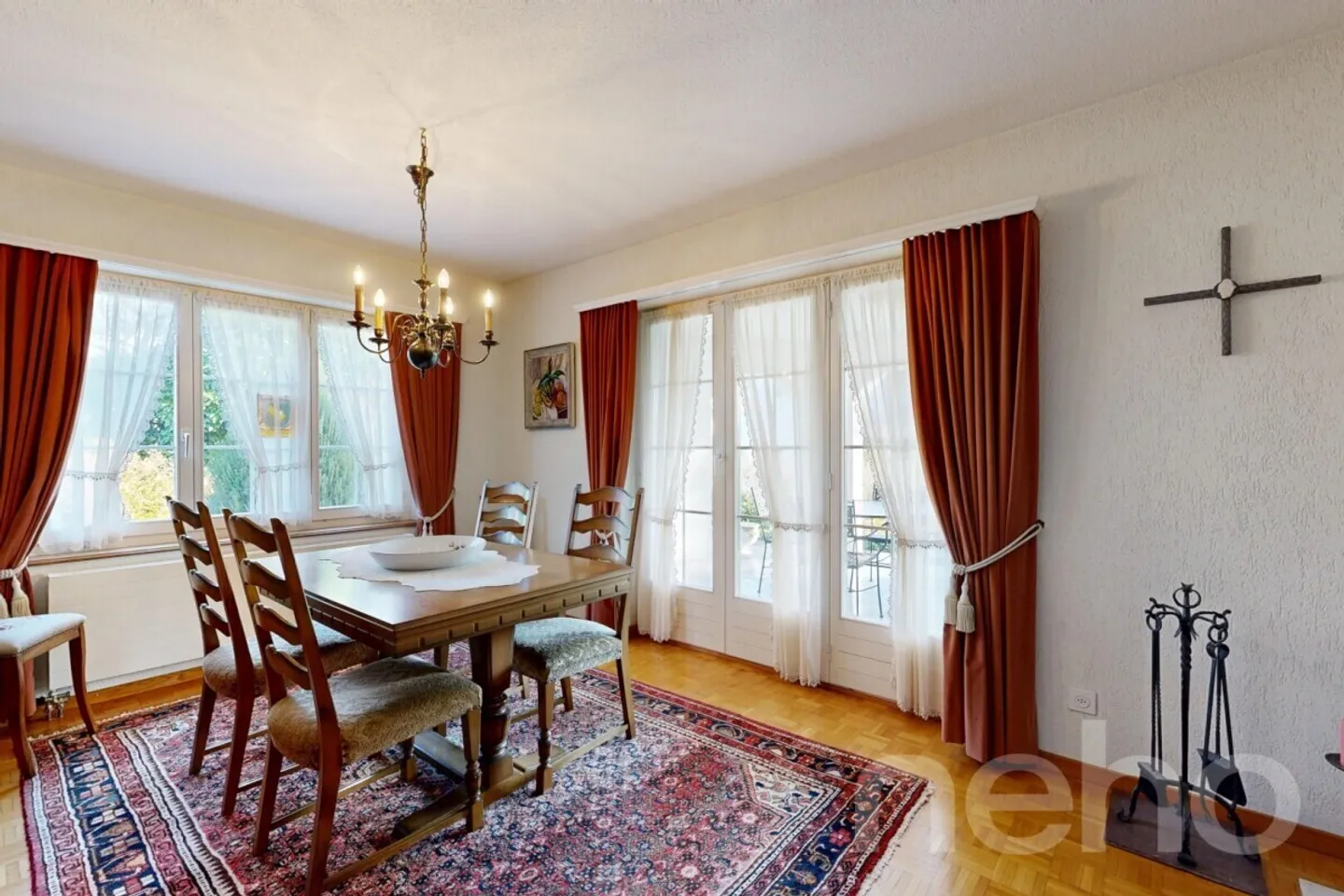 Maison multi-générationnelle spacieuse de 8 pièces avec 2 unités de vie séparées - Photo 3 sur 12