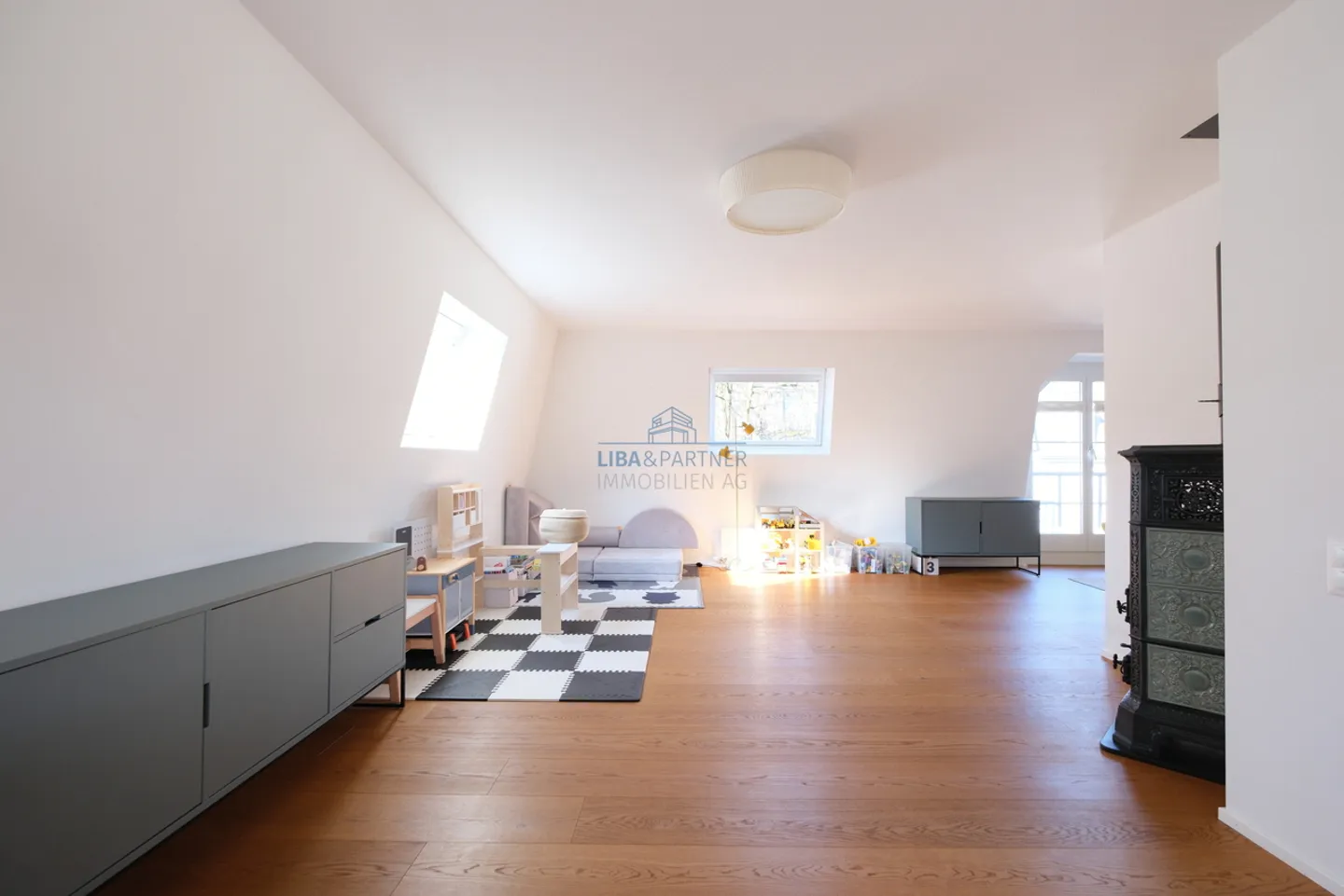 Appartement Attique Exclusif à Gellert - Rénové avec Style & Plein de Charme - Photo 6 sur 13