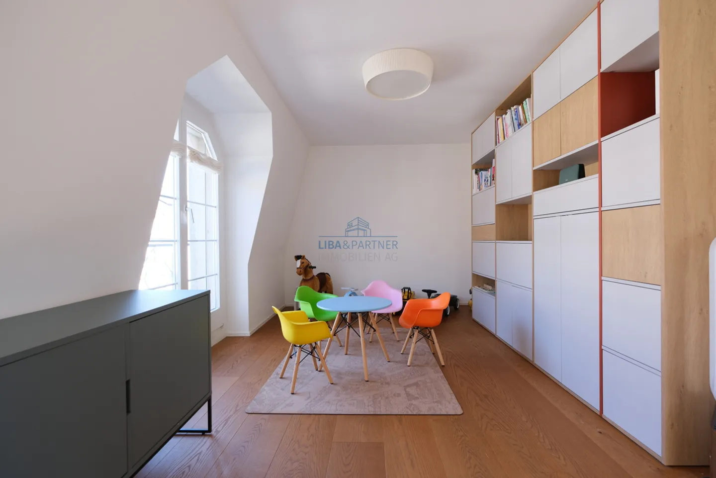 Appartement Attique Exclusif à Gellert - Rénové avec Style & Plein de Charme - Photo 7 sur 13