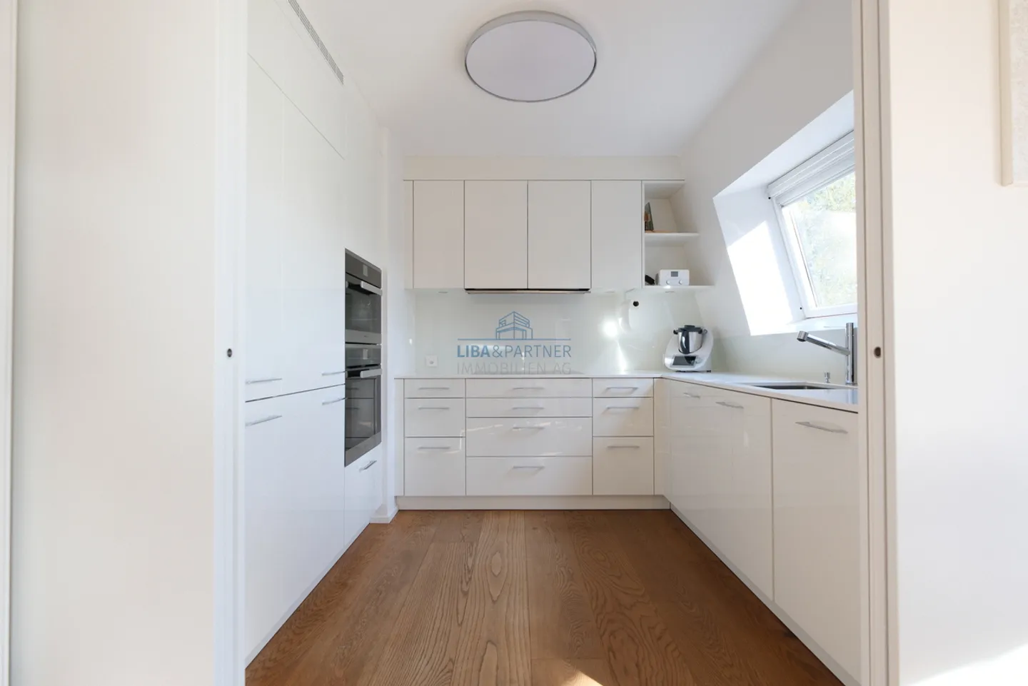 Appartement Attique Exclusif à Gellert - Rénové avec Style & Plein de Charme - Photo 4 sur 13