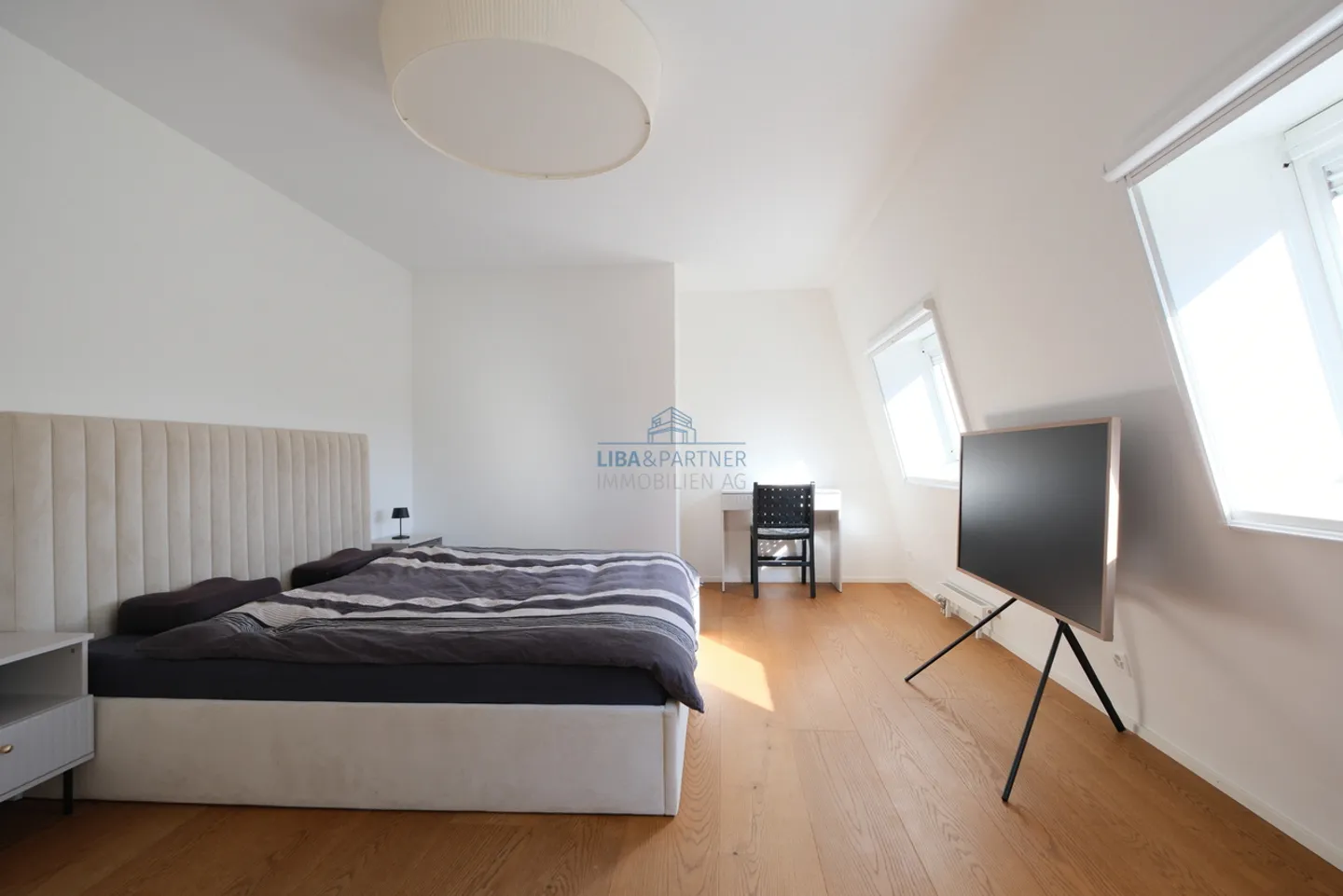 Appartement Attique Exclusif à Gellert - Rénové avec Style & Plein de Charme - Photo 10 sur 13