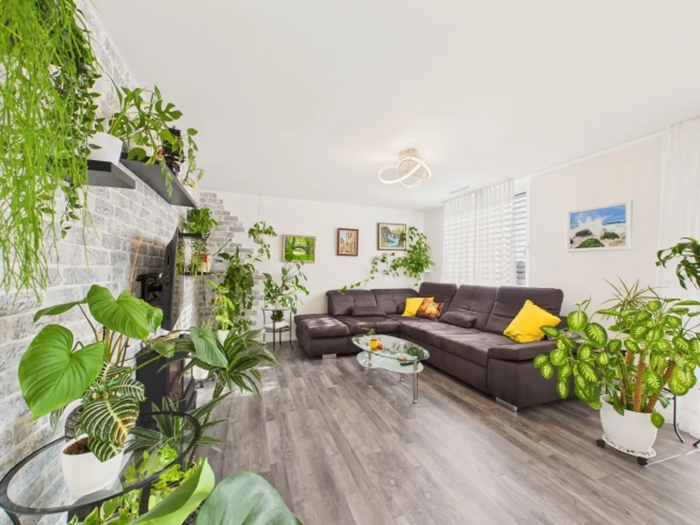 Moderne 5.5-Zimmer Wohnung in Glattfelden - Foto 2 von 11