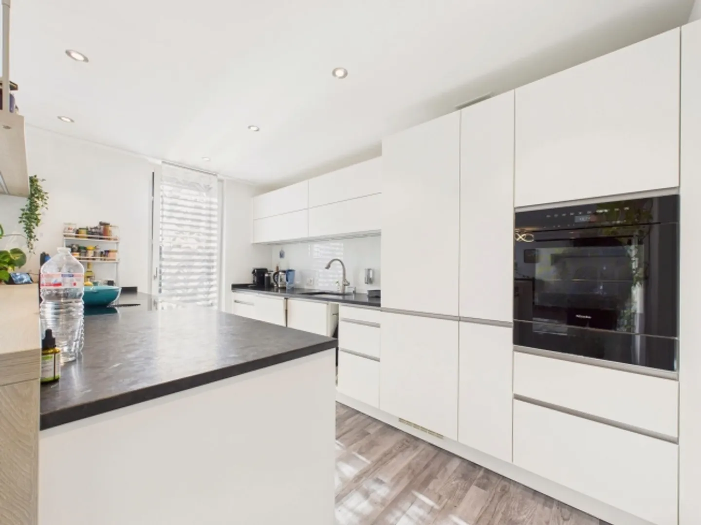 Moderne 5.5-Zimmer Wohnung in Glattfelden - Foto 4 von 11