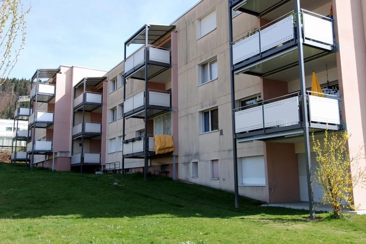 Endroit sûr pour votre moto - Photo 3 sur 3