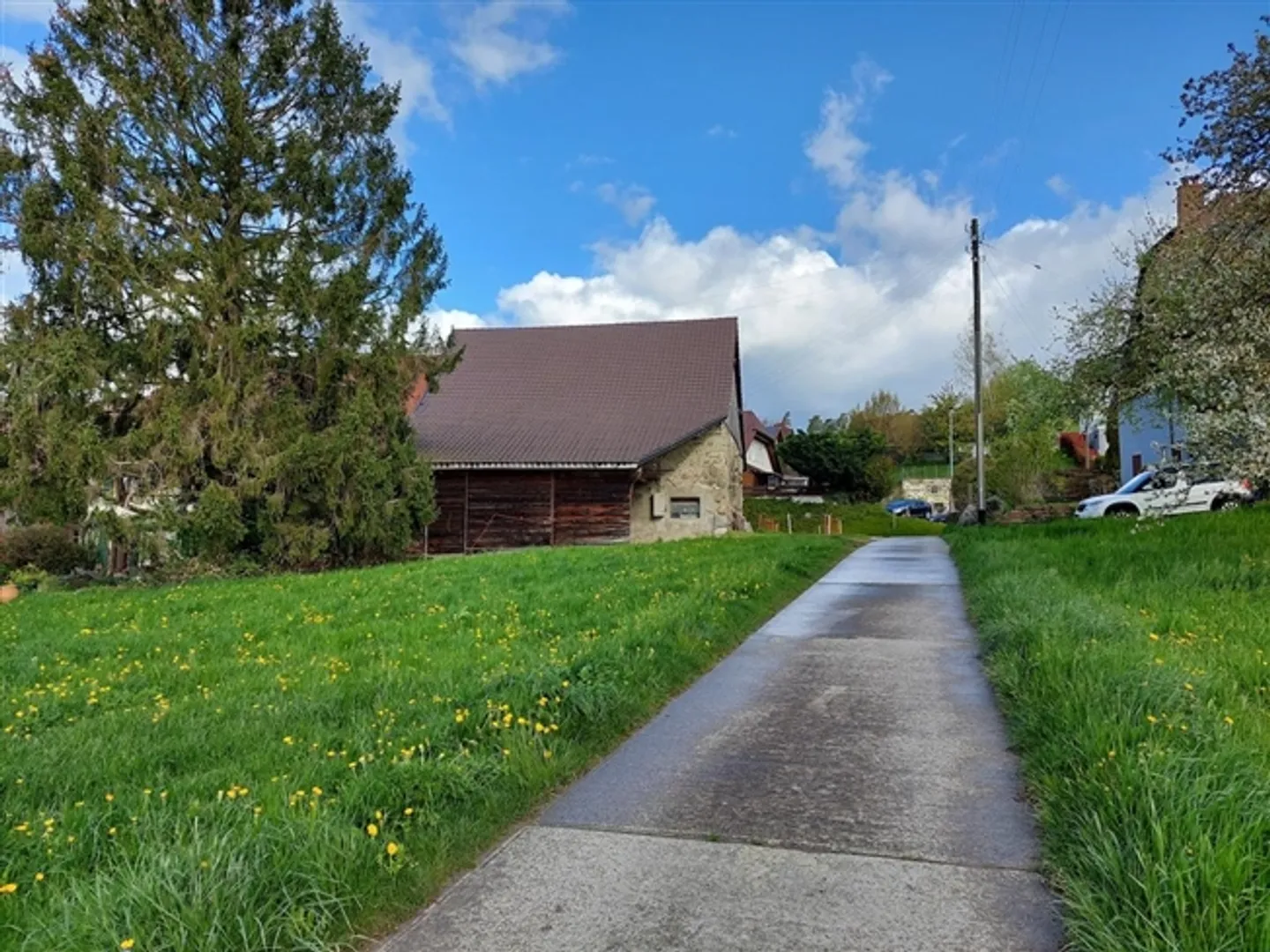 Beautiful 4.5-room apartment with large private garden in a new development of 3 apartments - Photo 1 of 13