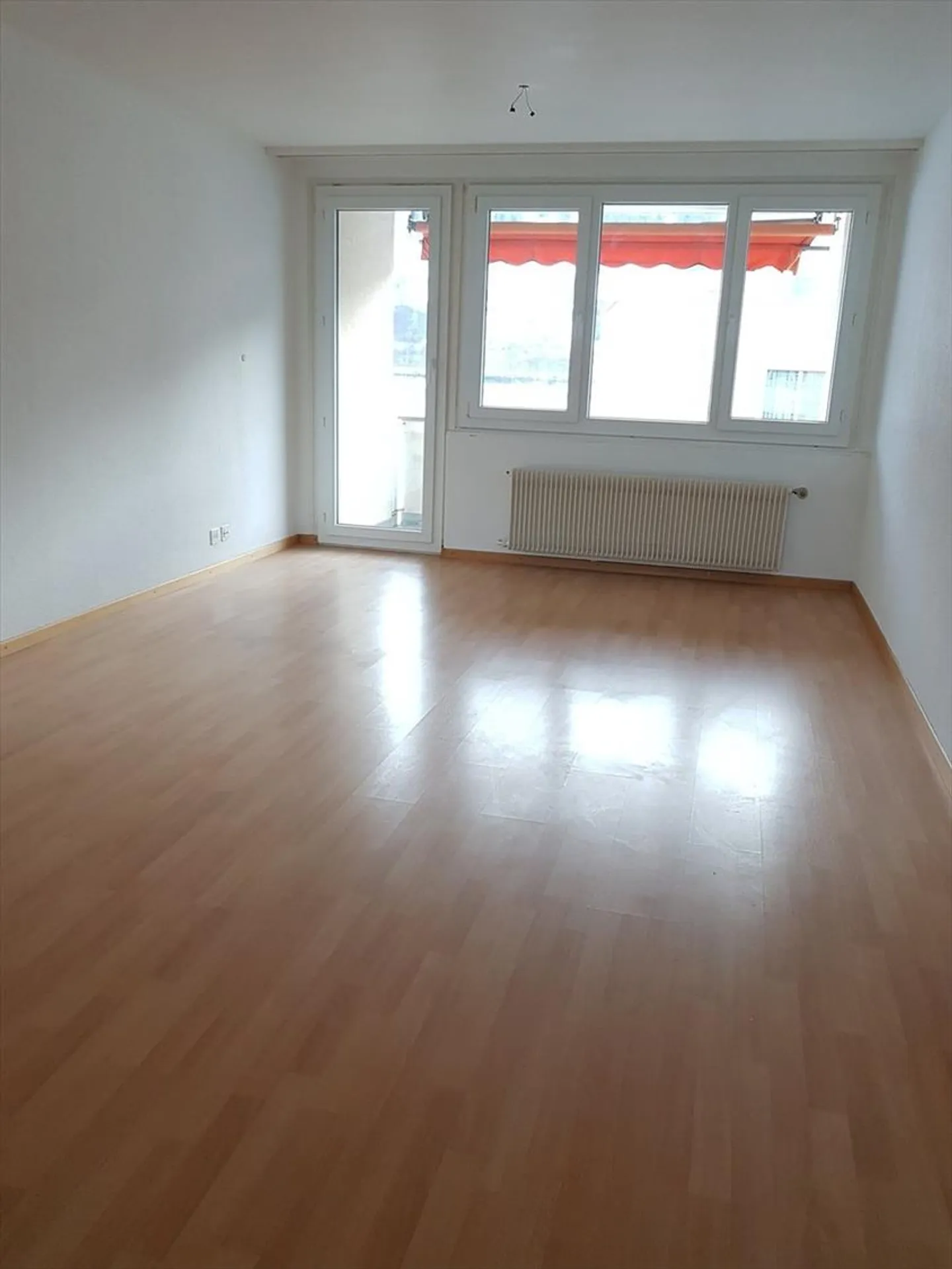 Offre exceptionnelle ! Appartement avec vue sur les montagnes ! - Photo 1 sur 9