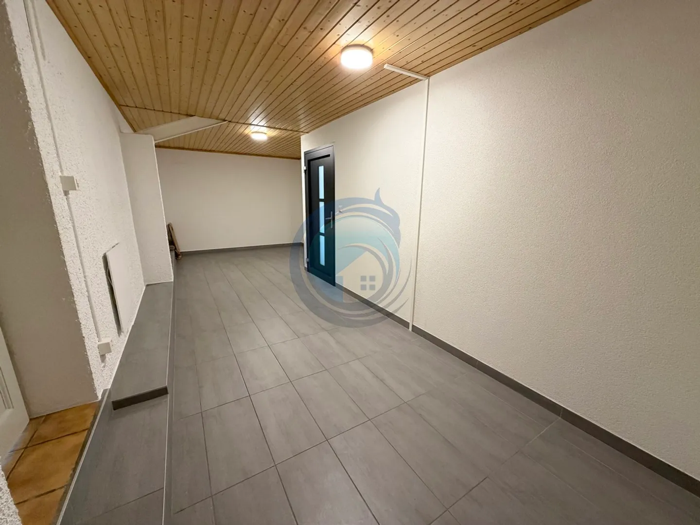 BEAUTIFUL 4.5-ROOM APARTMENT WITH FIREPLACE AND SPACIOUS TERRACE - Photo 10 of 20